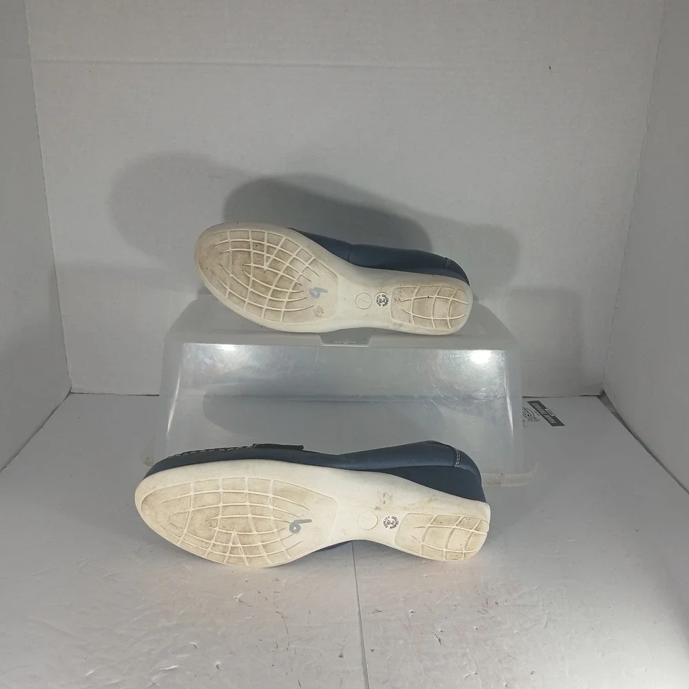 St. John's Bay Ebina Wedge Loafers 7M Navy Blue Preppy Nautical Comfort Career